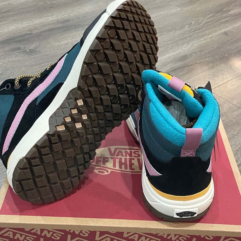 Vans ultrarange Exo High-Top women’s Sneakers - Picture 6 of 10